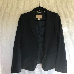 Navy blue size 6 Banana Republic blazer